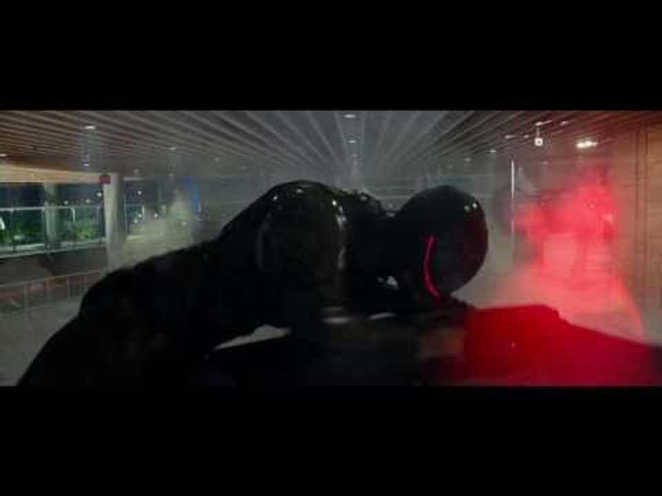 ROBOCOP (2014) Clip: RoboCop Vs ED 209