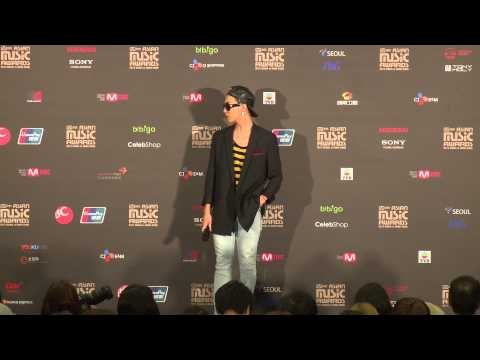 G-DRAGON ( 지드래곤) MAMA 2013 Press Conference (KOR/ENG)