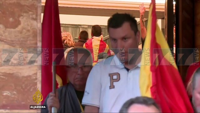DY VJET NGA SULMI BRUTAL NE PARLAMENT - News, Lajme - Kanali 7