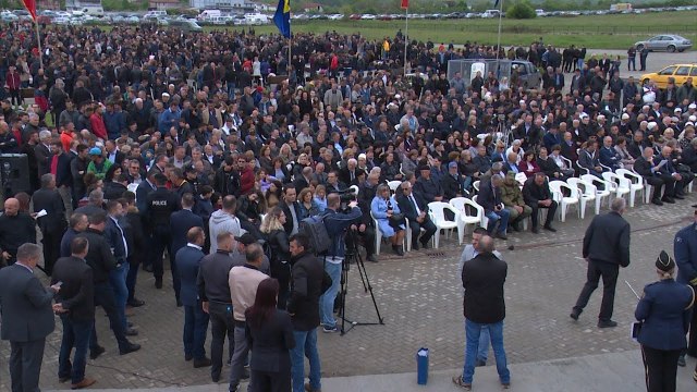 Shënohet 20 vjetori i masakrës në Mejë të Gjakovës-Lajme