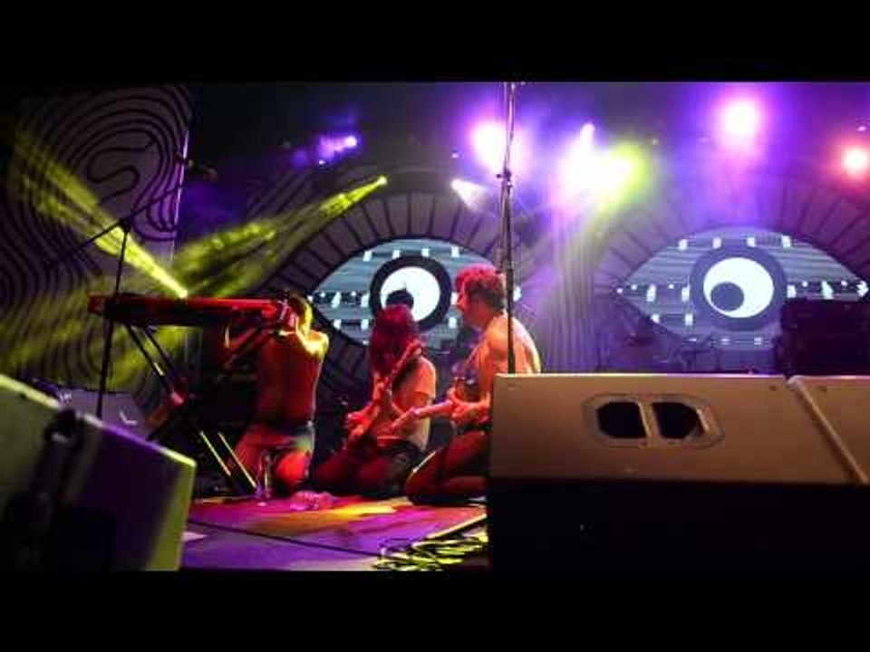 Money For Rope Tearing up the stage at NH7 Weekender in Kolkata