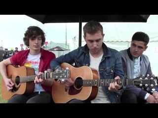 The Moon Kids "Plastic Waterfalls" (LIVE & Acoustic at T in the Park)