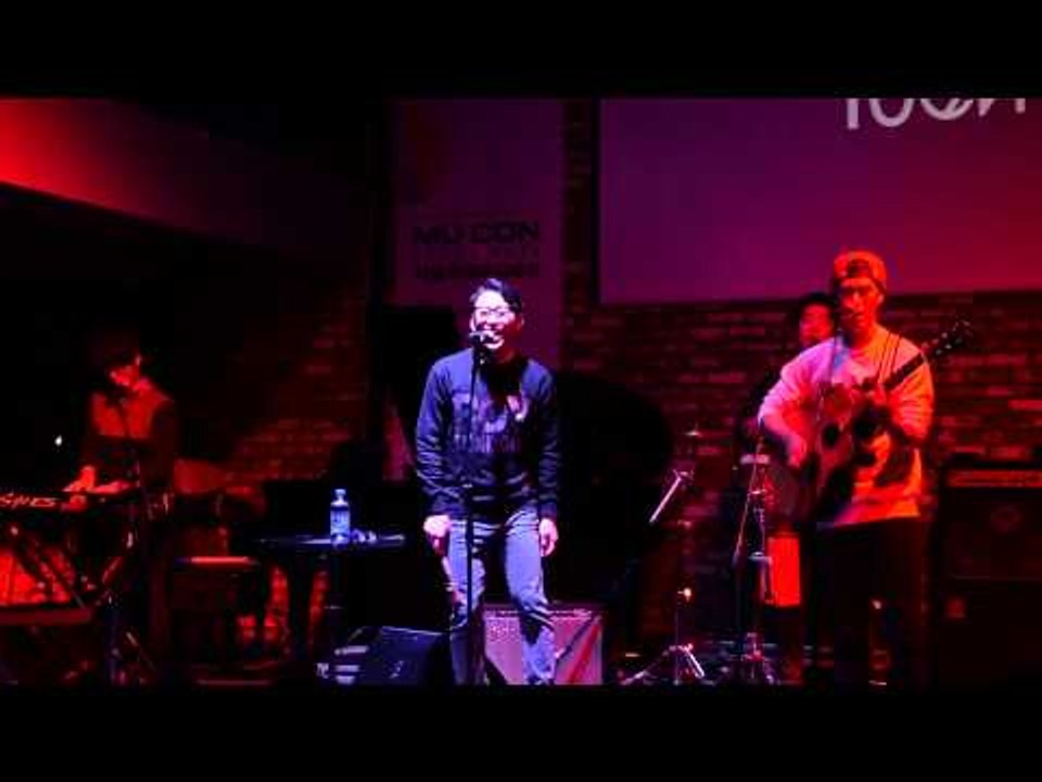 Korean Indie Act 10cm Performing at MU:CON 2014