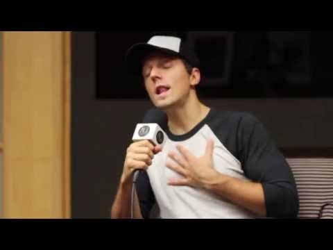 Interview: Jason Mraz talks about connecting humanity through his music.