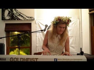 Goldheist (Hester Fraser) "Not My Fault" Live at the AU sessions #002