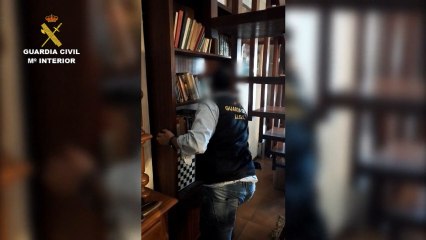 La Guardia Civil interviene 84 armas ocultas en un depósito secreto en Pontevedra