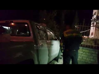 Pa koment - Mjeti me shpejtësi përplaset me kishën - Top Channel Albania - News - Lajme