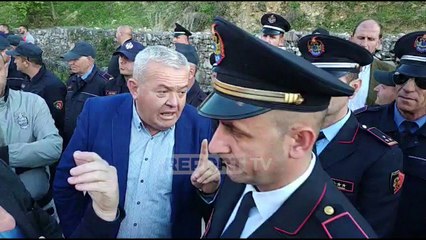 'S'kemi gjë me ju o vëlla'/ Dasho Aliko i Lazaratit debat me policinë në Gjirokastër