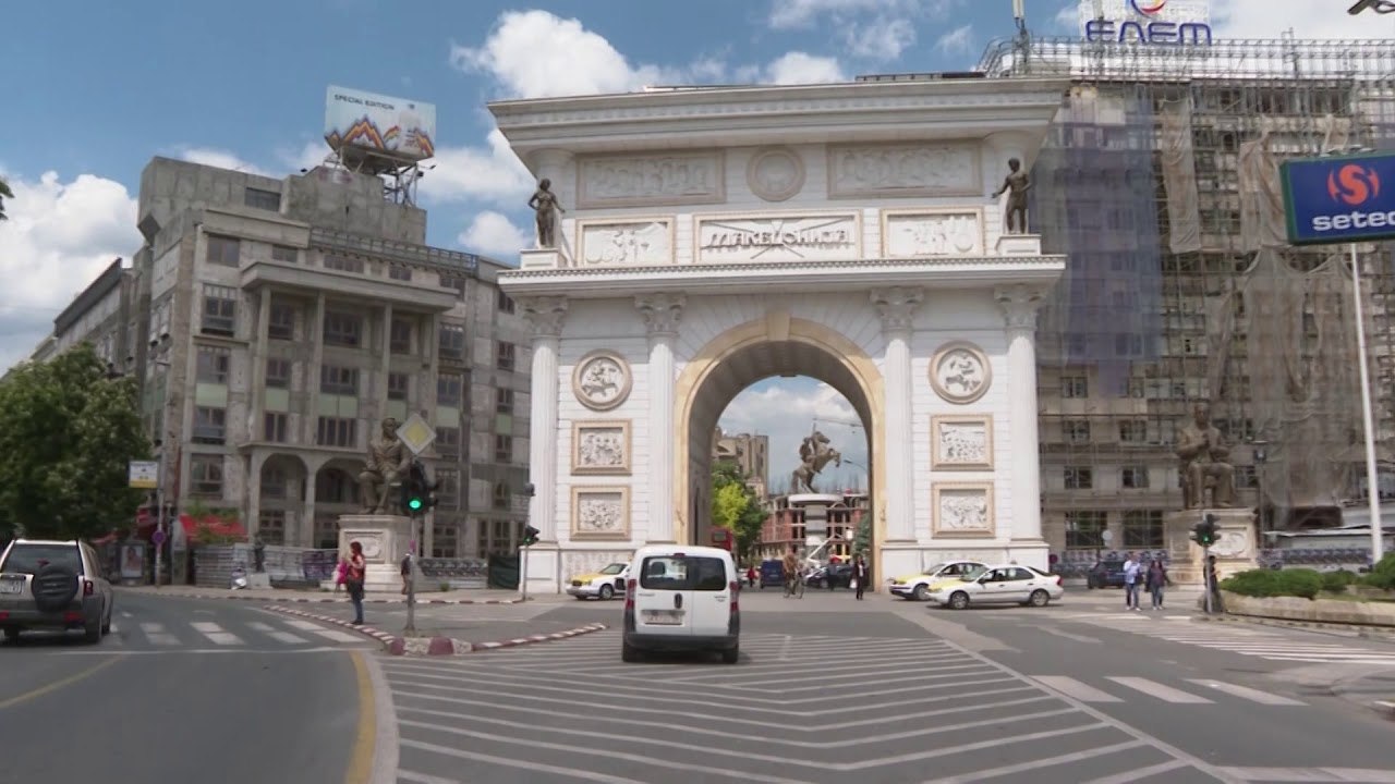 Посетата на папата со посебен режим на движење...