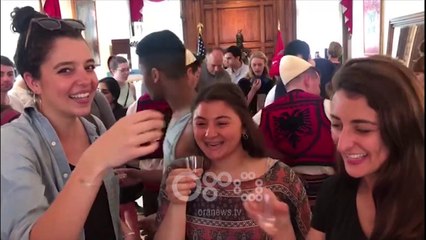 RTV Ora - 4000 qytetarë të Uashingtonit vizitojnë ambasadën shqiptare