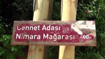 12 Bin Yıllık Mağarayı Tahrip Ettiler