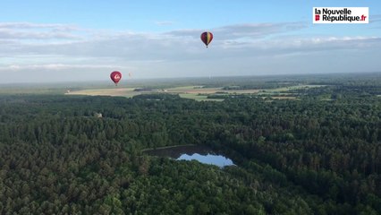 VIDEO. Vol au-dessus de la Sologne avec les montgolfières du Trophée François Ier