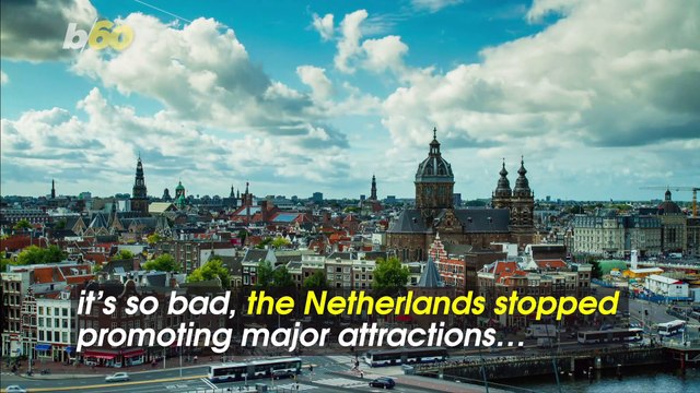 Attack of the Fanny Pack! Europe's Top Vacation Spots are Crawling With Tourists