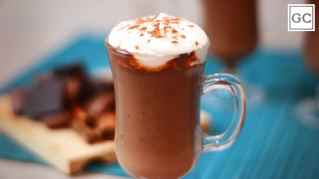 Chocolate quente cremoso | Receitas Guia da Cozinha