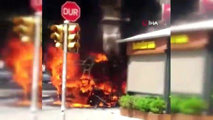 Yolcuları indirip minibüsü ateşe verdi