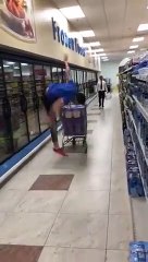 Saut par-dessus un cadix de supermarché... il se manque !