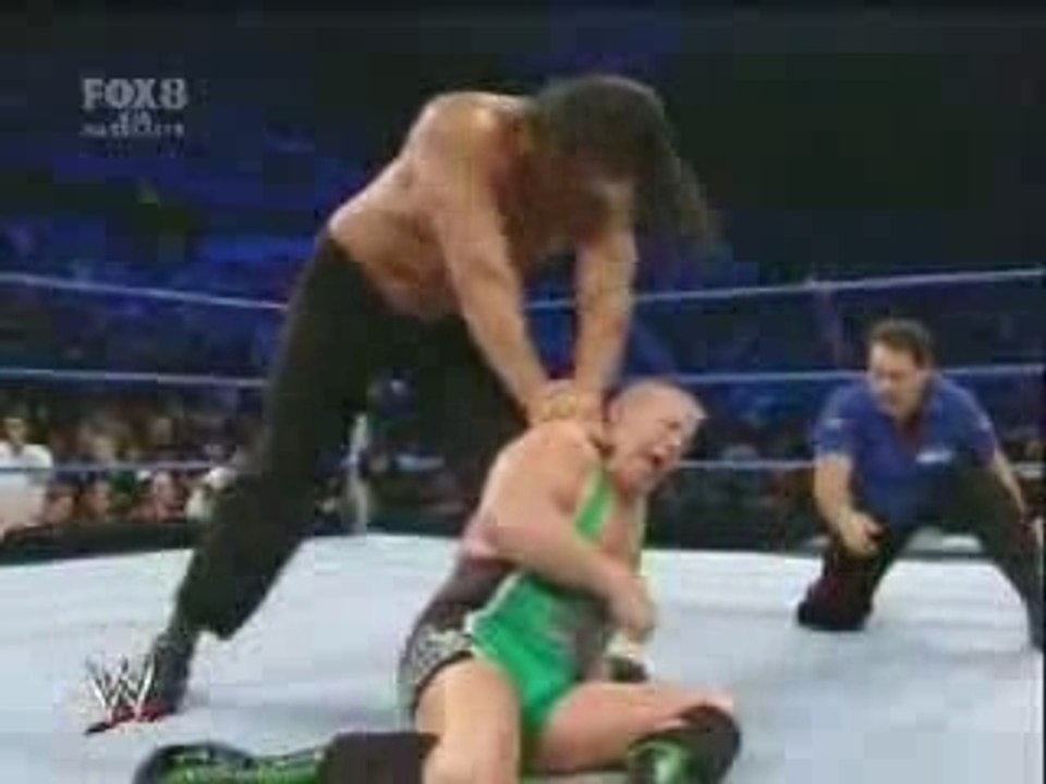 Smackdown 1 18 08 Finlay vs The Great Khali