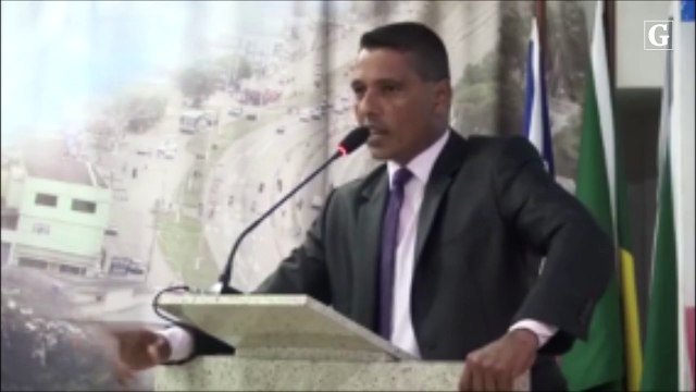 Vereador Joel da Costa ameaça Cesar Lucas na Câmara de Cariacica