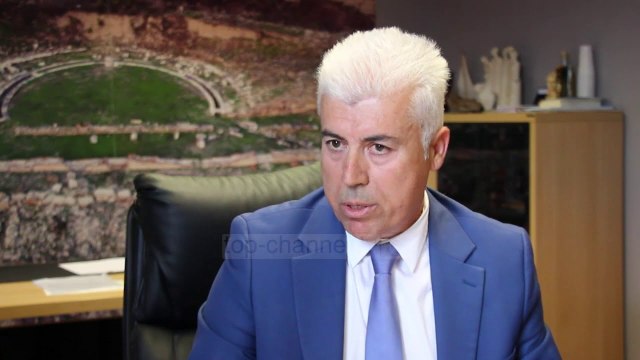 Hiqen tabelat në gjuhën greke - Top Channel Albania - News - Lajme