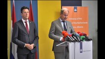 Report TV -Delegacioni holandez në Tiranë: Duhet të presim KE-në për negociatat