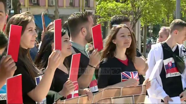 Pa Koment - Të rinjtë e LRI dhe FRPD sot protestë para parlamentit - Top Channel Albania