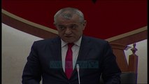 Hoxha nuk betohet si deputet: Neveris parlamentin - News, Lajme - Vizion Plus