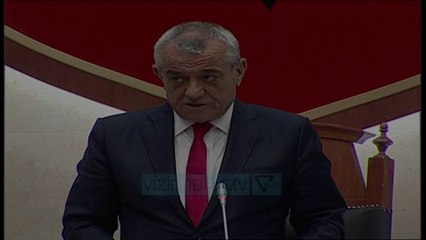 Hoxha nuk betohet si deputet: Neveris parlamentin - News, Lajme - Vizion Plus
