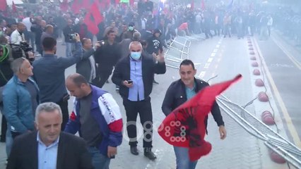 RTV Ora - Në 18:30 "Rama ik!" angazhohen 1700 forca policie, Kryeministrisë ende s'i ka ikur e zeza