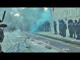 RTV Ora - RAMA IK! Përplasje, gaz lotsjelles e dhune, mbi 50 te shoqeruar në protestën e opozitës