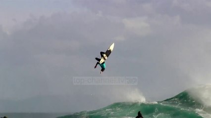 Sërf në Tazmani/ Florence mposht dallgën gjigante - Top Channel Albania - News - Lajme