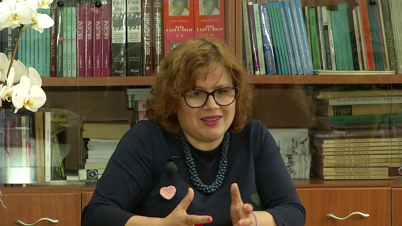 Një vizitë tek... akademikja Enriketa Papa", nga Dajana Shabani (15 maj 2019)