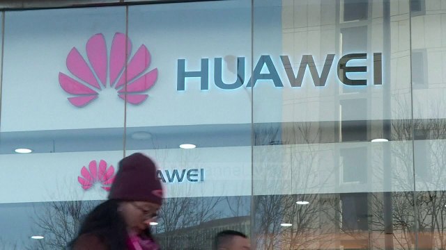 Trump ndalon telefonat e huaj: Po cënojnë sigurinë kombëtare - Top Channel Albania - News - Lajme