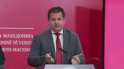 Pendarovski pret në zyrën e tij kryeministrin Zoran Zaev