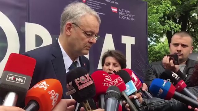 THIRRJE PËR DIALOG EDHE NGA ZVICRA DHUNA E PAPRANUESHME