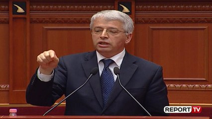 Report TV -Lleshaj: Policia ka arrestuar të riun që sulmoi me bojë Gjonin