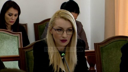 Siguria në shkolla; Pranë gjimnazeve qëndrojnë oficerët e sigurisë