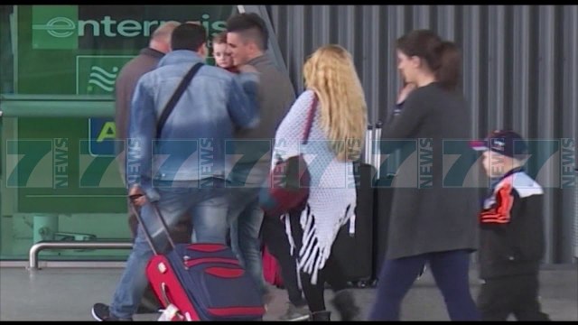 RINAS, VIDHNIN BAGAZHET E PASAGJEREVE, ARRESTOHEN 2 PUNONJESIT - News, Lajme - Kanali 7