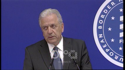 RTV Ora – Avramopulos sqaron: Frontex nuk cënon sovranitetin e kufijve