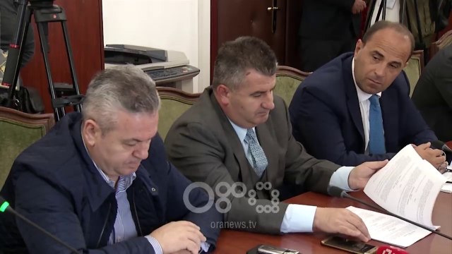 RTV Ora – Debati për ndryshimet në Kodin Penal, Murrizi: Nuk ndalohen protestat në rrugë