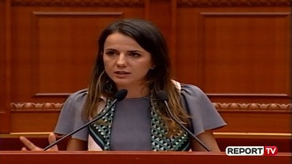 Download Video: Report TV - Rudina Hajdari sulmon ashpër Bashën: Shkon në Angli me delegatë të ushtrisë së vdekur