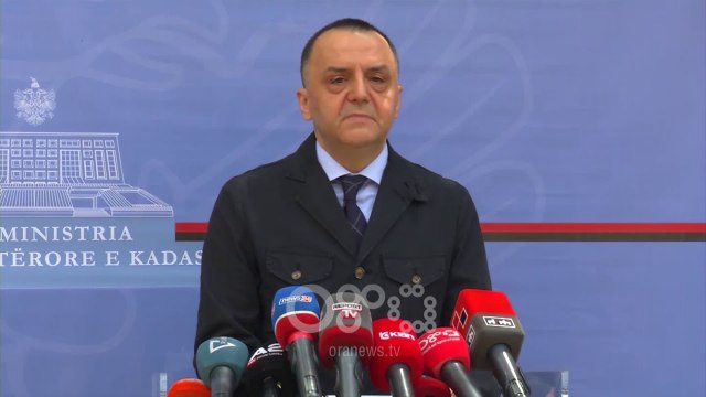 RTV Ora - Lame për protestën: Qytetarët ta ndjekin nesër, por të hënën nis ligjërimi i banesave