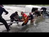 Report TV -Policia jep njoftimin: Shoferi i furgonit që ra në lumin Shkumbin ishte i dehur