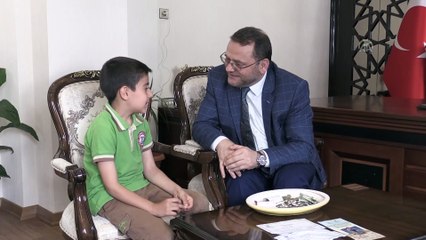 Adaşından etkilenip harçlıklarını Suriyeli yaşıtlarına bağışladı - MERSİN