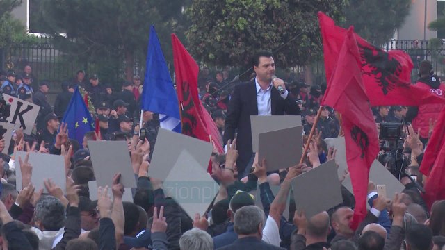 Opozita proteston, 1500 efektivë policie në gatishmëri - News, Lajme - Vizion Plus