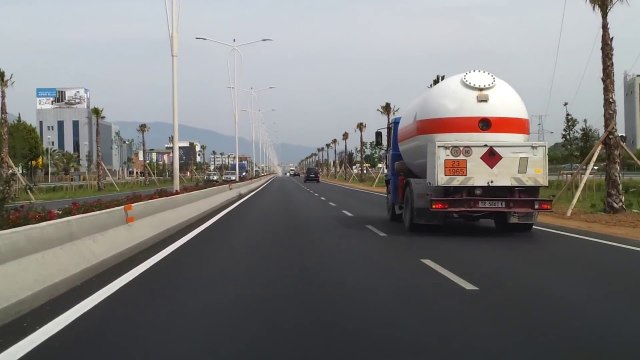 MBI 5500 EURO PËR NJË PISHË NDËRHYRJA NË AUTOSTRADËN TIRANË DURRËS, HEDH NË PLEHRA 2,6 MIL EURO