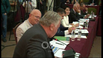 RTV Ora - Sterkaj propozon amendim të ligjit për dhunën në familje