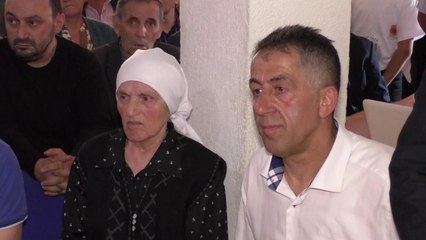 Скачать видео: Në 20 vjetorin e rënies dëshmori Rexhep Tafa dekorohet me urdhërin “Hero i Kosovës