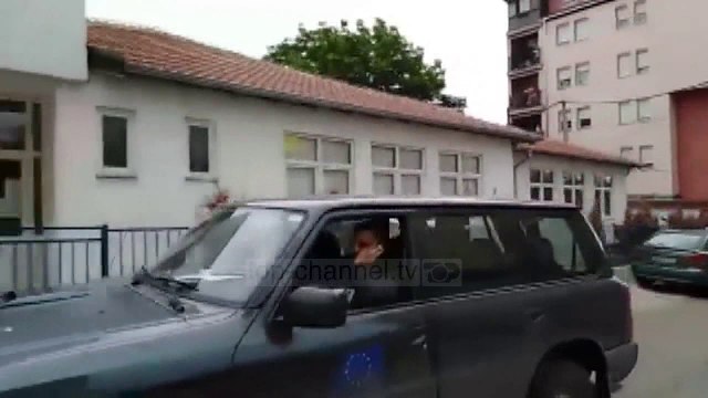 Aksion në veri të Kosovës, plagoset një polic. Mes të arrestuarve, policë serbë