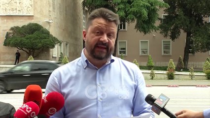 RTV Ora - Kundër projektligjit për rininë: Qeveria të tërhiqet