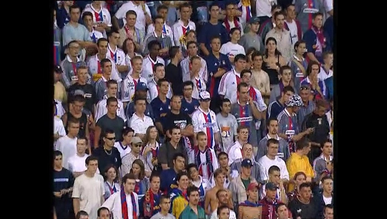 J4 2001-02 Lyon-EAG (3-0)